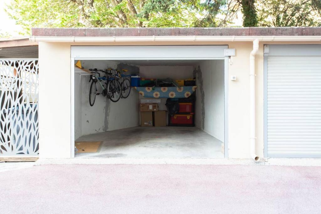 A6- 2 Bdr Incredible Sea View - Ac, Garage & Terrace Lejlighed Antibes Eksteriør billede