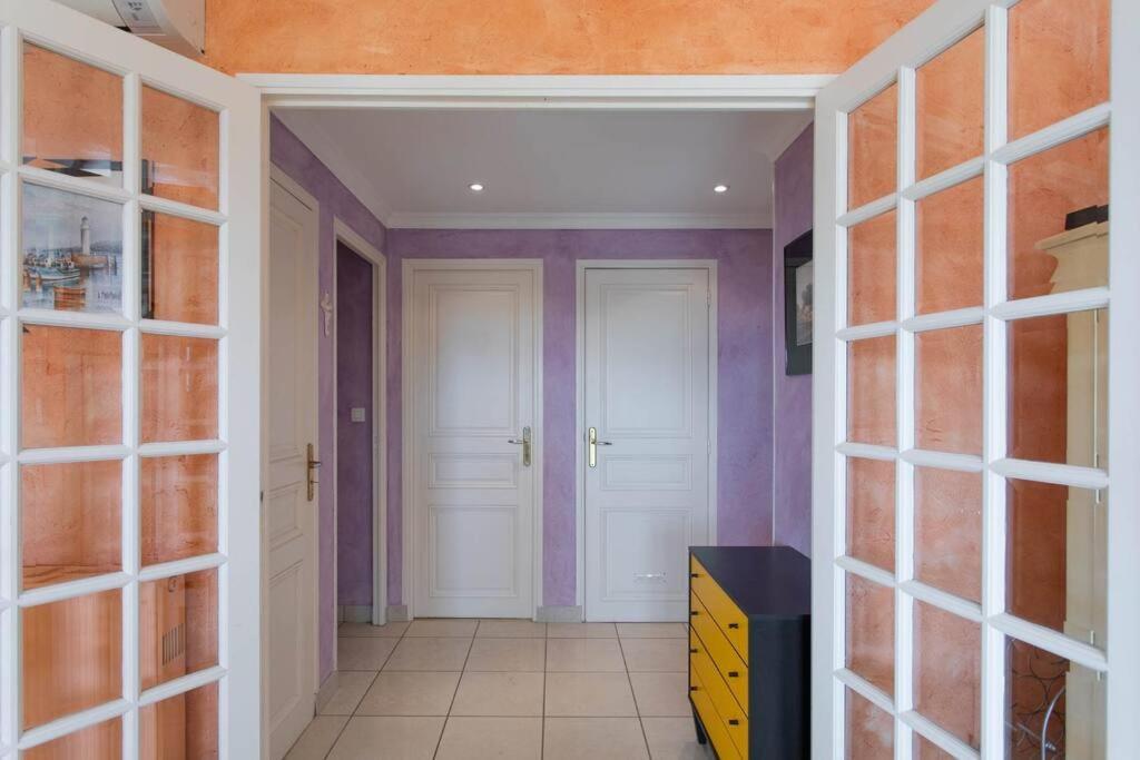 A6- 2 Bdr Incredible Sea View - Ac, Garage & Terrace Lejlighed Antibes Eksteriør billede