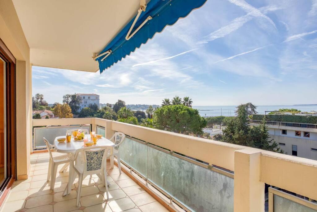 A6- 2 Bdr Incredible Sea View - Ac, Garage & Terrace Lejlighed Antibes Eksteriør billede
