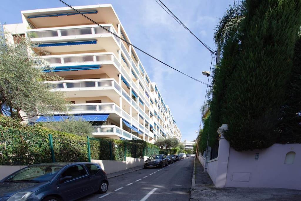 A6- 2 Bdr Incredible Sea View - Ac, Garage & Terrace Lejlighed Antibes Eksteriør billede
